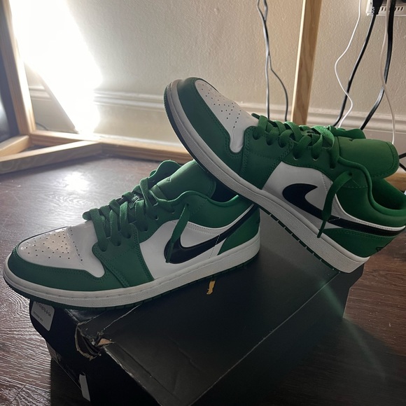nike jordan low pine green